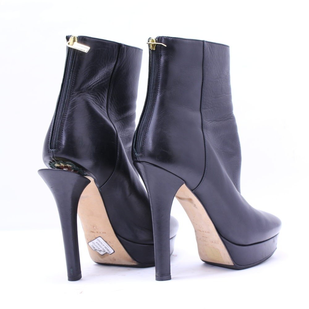 Re-fix Heels